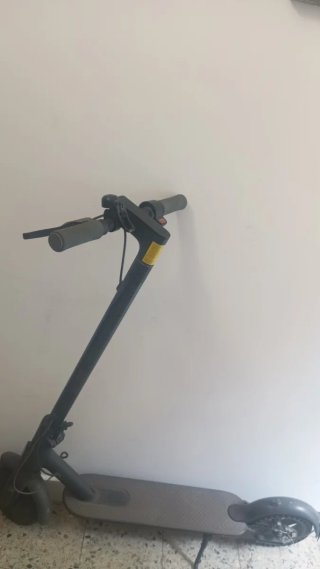 Patinete Eléctrico Xiaomi con Cargador