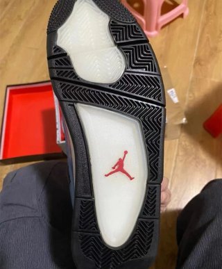 Jordan 4 Retro Azul/Rojo Talla 40 Nuevo