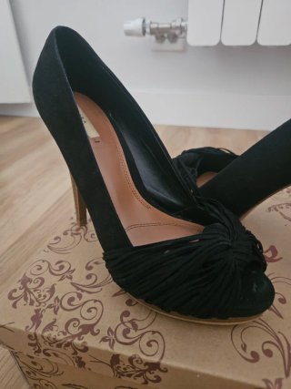 Zapatos de tacón Zara negros