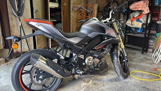 QJ SRK 125S Moto Naked Gris/Naranja