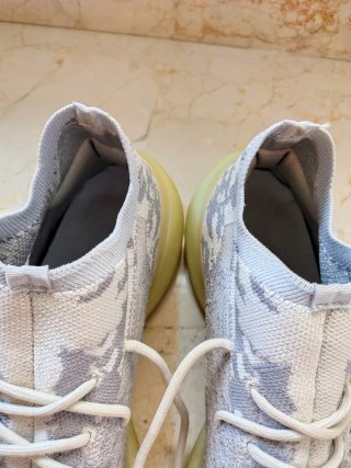 Adidas Yeezy 380 Zapatillas Unisex talla 42