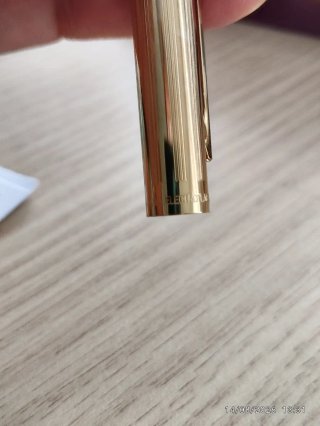 Sheaffer Targa 1005 Pluma Vintage 23K Estuche