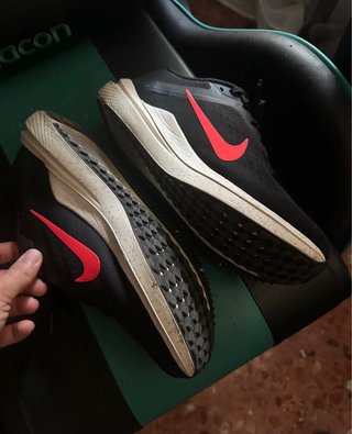 Nike Winflo 10 Negro/Rojo