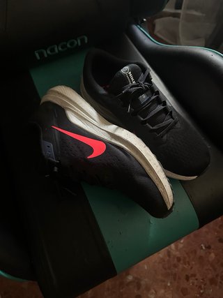 Nike Winflo 10 Negro/Rojo