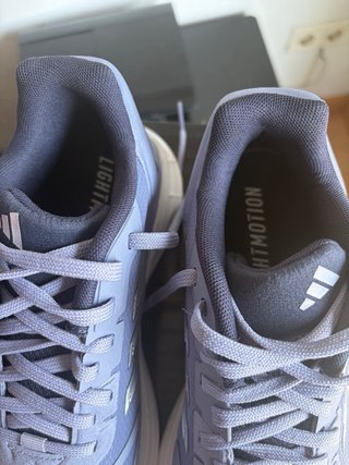 Zapatos Adidas Lila/Plata NUEVOS.