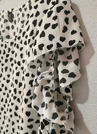 Blusa Shein Curve Estampada Corazones