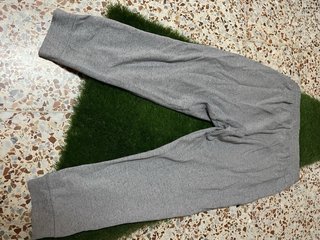 Pantalón de chándal Adidas gris