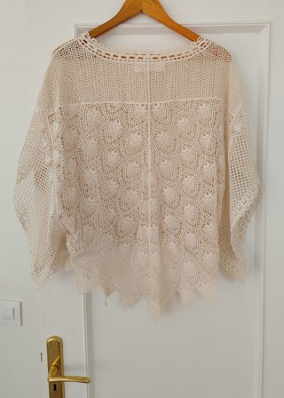 Poncho de crochet de Anthropologie. Talla XS/S