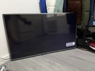 Televisor 43 con Ambilight y smart tv