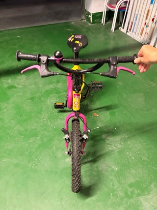 Bicicleta infantil niña amarilla y rosa