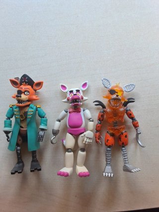 Figuras Foxy: Capitán, Funtime y Grim