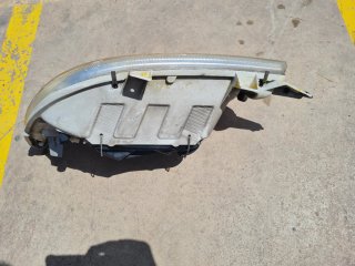 Faro Derecho Mercedes Sprinter 00-03