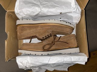 Clarks Weltridge Moc Talla 42 Beige