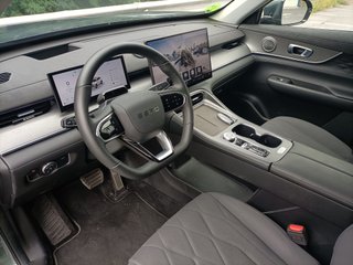Ebro S800 1.6 TGDI Luxury 7 DCT