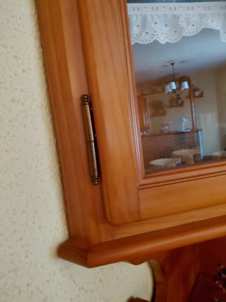 Urge rinconera de pino macizo con vitrina
