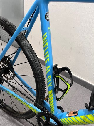 Bicicleta Ciclocross Azul y Amarilla
