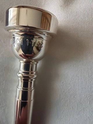 Boquilla Trompeta Bach 1-1/4C