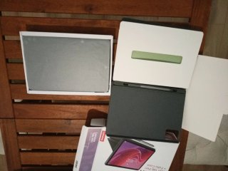 Lenovo Tab M11 con Lápiz y Funda