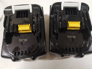 Conjunto cargador y baterias makita original 18v