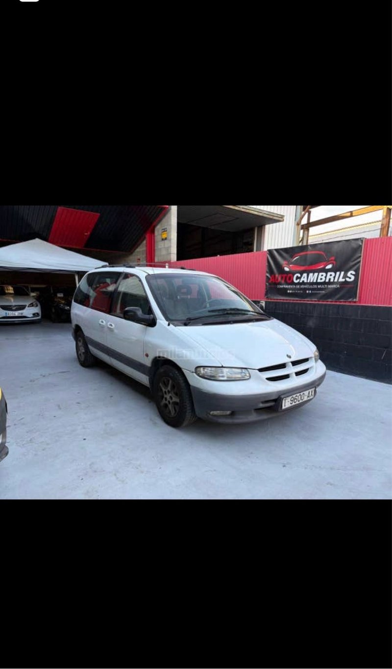 Chrysler Voyager 1998 - foto 1