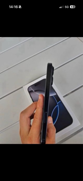 iPhone 16 Pro
