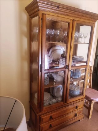 Vitrina Salón Rústica Madera y Cristal