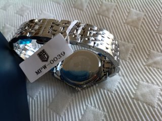 Reloj nuevo sin usar y caja Montres Prestige