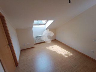 Piso en venta en Mariñamansa en Ourense