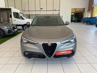 Alfa Romeo Stelvio 2021