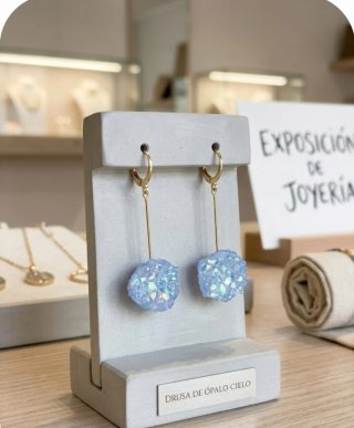 Pendientes Resina Druzy Ópalo Cielo Dorados