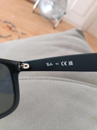 Gafas de Sol Ray-Ban Negras Lentes Azules