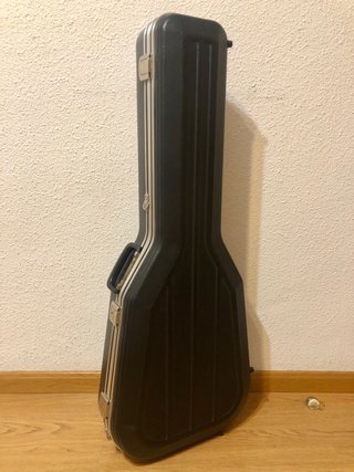 Guitarra Manuel Rodríguez E + Estuche