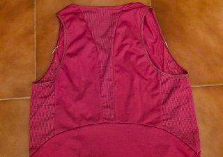 Camiseta deportiva Quechua rosa. Talla S