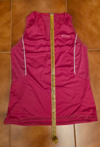 Camiseta deportiva Quechua rosa. Talla S