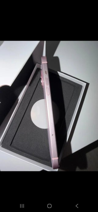 iPhone 15 Plus
