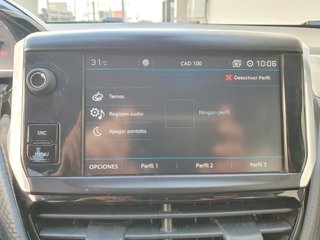 Peugeot 2008 1.2I. ALLURE