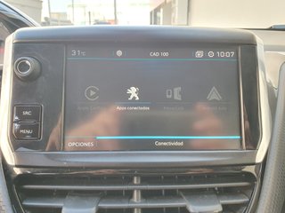 Peugeot 2008 1.2I. ALLURE