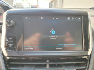 Peugeot 2008 1.2I. ALLURE