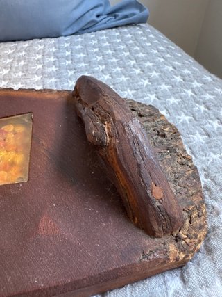 Bandeja artesanal de madera rústica hecha a mano