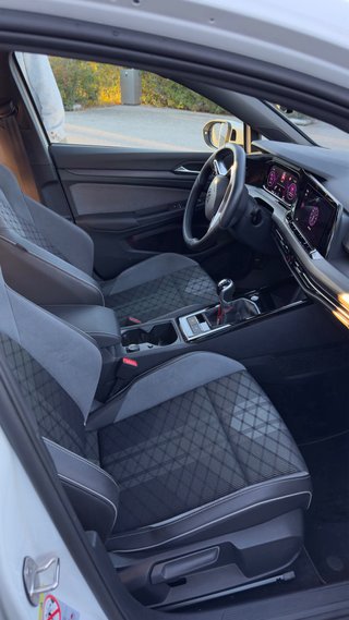 Volkswagen Golf 2023