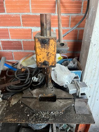 Maquinaria carpintería aluminio