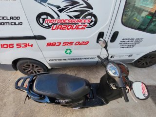 Peugeot Tweet 125cc Negra