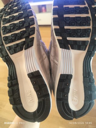 Nike P-6000 Plata Metálico Talla 42