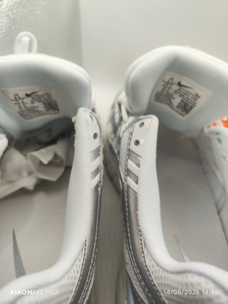 Nike P-6000 Plata Metálico Talla 42