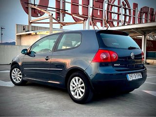 Volkswagen Golf (2007)* PEGATINA C*