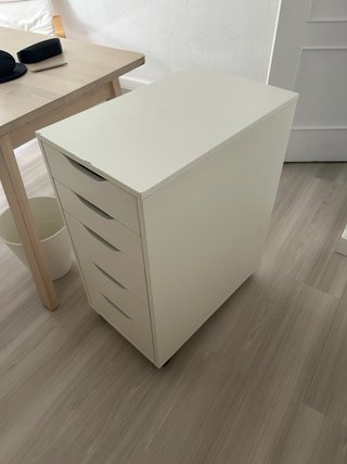 Cajonera blanca con ruedas