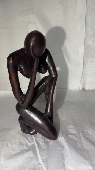 Figura Pensador Madera Ébano 40cm