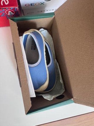 Zapatos niño azul y marrón