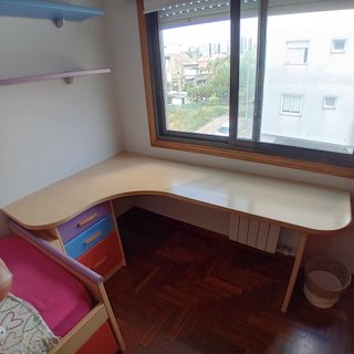 Literas con cajones y escritorio