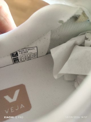 Zapatillas Veja Blancas y Verdes Talla 39